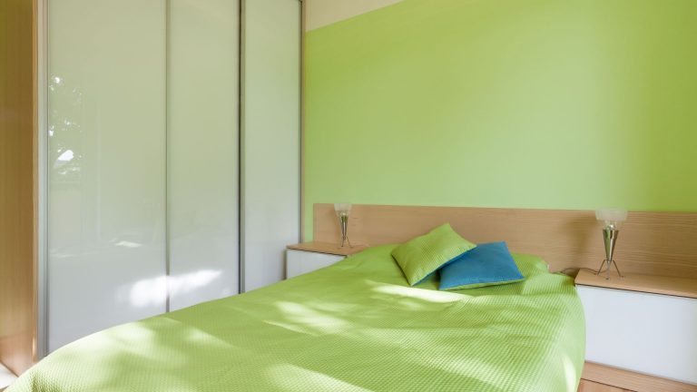 como elegir los mejores colores para una habitacion pequeña